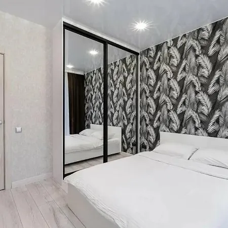 Rouen Hotel *